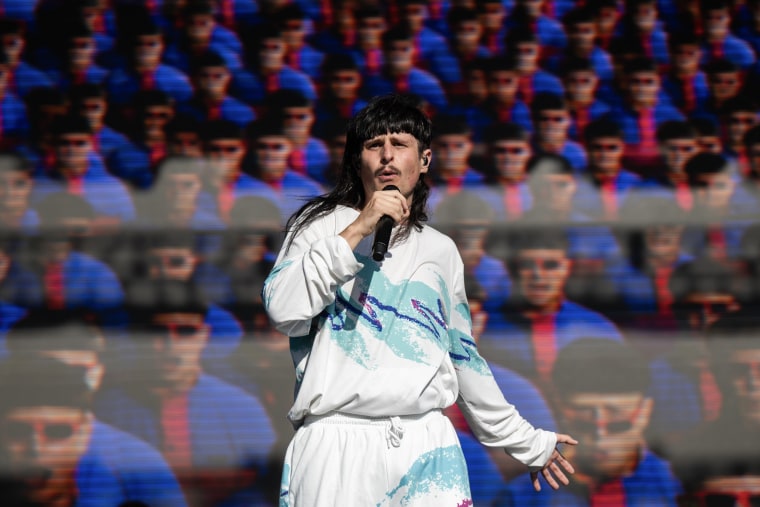 Oliver Tree performing onstage. 