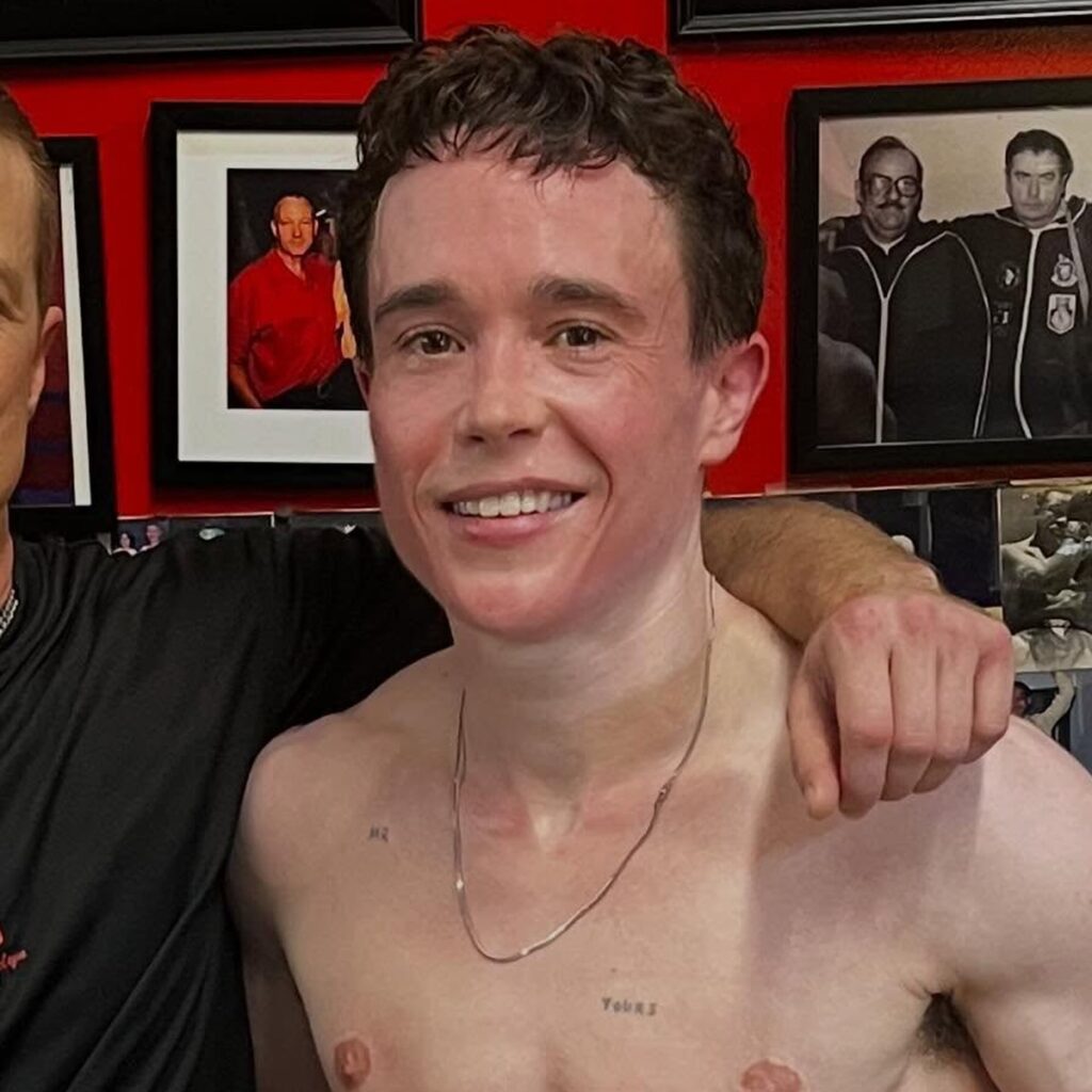 Elliot Page Shares Ripped Abs Photo, Boxing Video Elliot Page Shares Ripped Abs Photo, Boxing Video