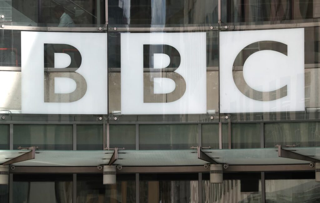 Ex BBC host quizzed by Met Police after sexual assault allegation – London Evening Standard Ex BBC host quizzed by Met Police after sexual assault allegation - London Evening Standard