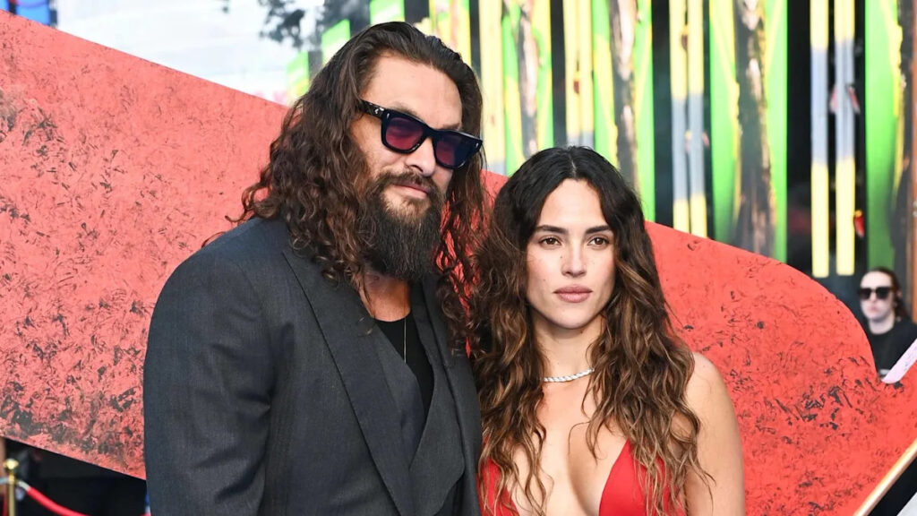 Jason Momoa is loved up with girlfriend Adria Arjona at Supergirl event Jason Momoa is loved up with girlfriend Adria Arjona at Supergirl event