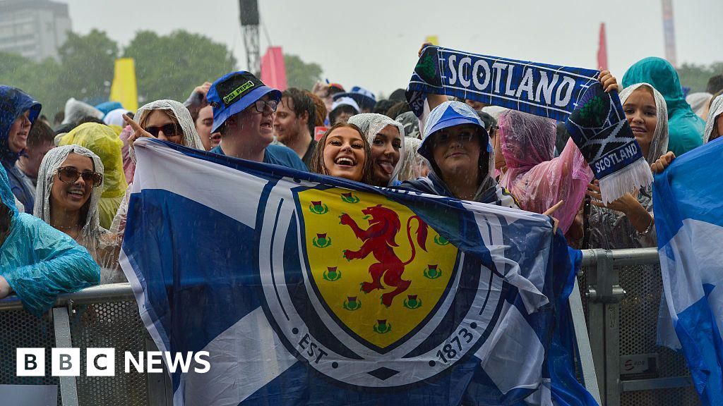 Scotland fans prepare for crucial World Cup match with Morocco – BBC Scotland fans prepare for crucial World Cup match with Morocco - BBC