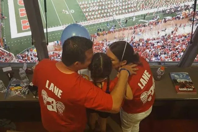 Matt, Ella and Melissa Graves.Credit: Lane Thomas Foundation/YouTube