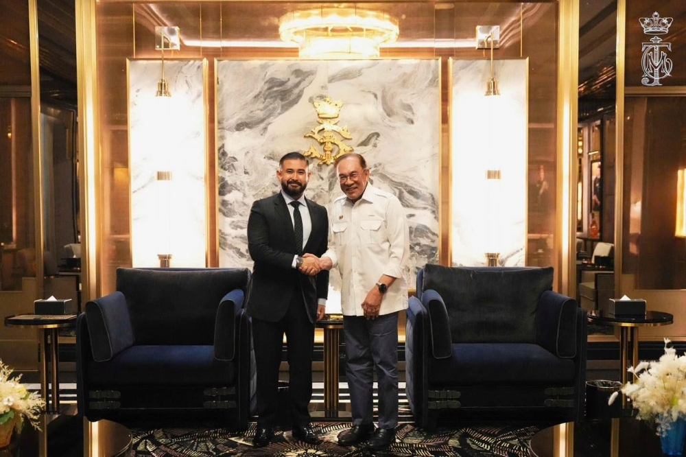 Johor royal family’s presence in political dialogue highlights commitment to prioritising Johoreans’ welfare