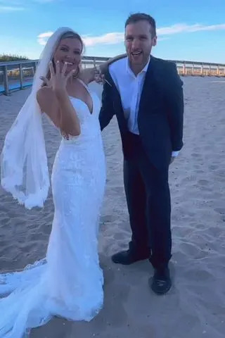 Jesse and Ashley RidgwayCredit: Jesse Ridgway/Instagram