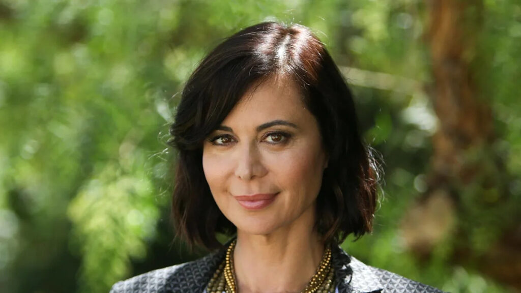 The X-Files’ David Duchovny and JAG’s Catherine Bell send ’90s fans wild as pair stun in surprising new photo The X-Files' David Duchovny and JAG's Catherine Bell send '90s fans wild as pair stun in surprising new photo