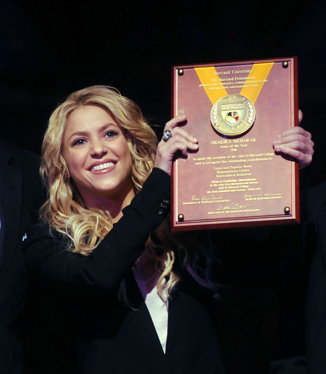  Shakira was named artist of the year by The Harvard Foundation, the university's center for intercultural arts and science initiatives for her contributions to music as well as for her charitable contributions. 