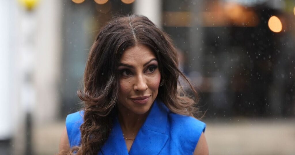 GMB star’s ‘nightmare’ as phone is ‘stolen’ in busy London area | Celebrity News | Showbiz & TV GMB star's 'nightmare' as phone is 'stolen' in busy London area | Celebrity News | Showbiz & TV