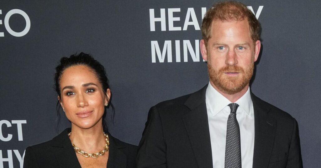 Royal Family LIVE: Harry and Meghan ‘disturbed’ by Prince William | Royal | News Royal Family LIVE: Harry and Meghan 'disturbed' by Prince William | Royal | News