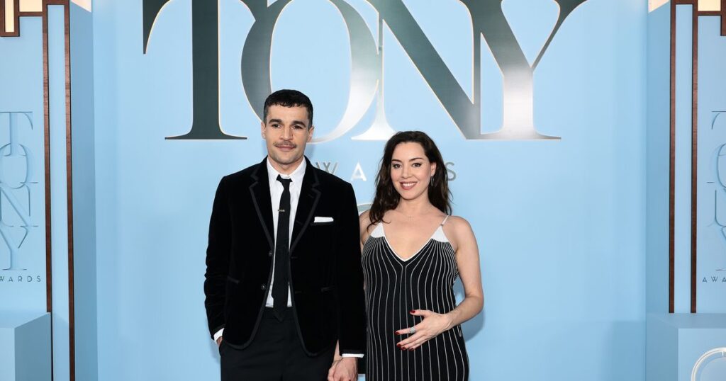 2026 Tony Awards, Red Carpet: Aubrey Plaza & Chris Abbott 2026 Tony Awards, Red Carpet: Aubrey Plaza & Chris Abbott