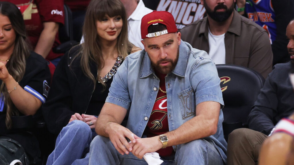 Taylor Swift is banning two ex-besties from her wedding to Travis Kelce Taylor Swift is banning two ex-besties from her wedding to Travis Kelce