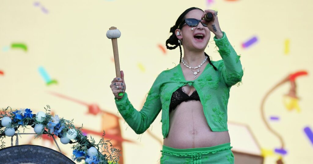 Michelle Zauner of Japanese Breakfast Is Pregnant Michelle Zauner of Japanese Breakfast Is Pregnant