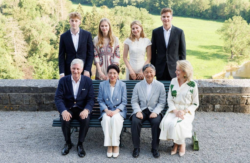 Family picture at the Royal Domain of Ciergnon during the official state visit of the Japanese Emperor and Empress to Belgium