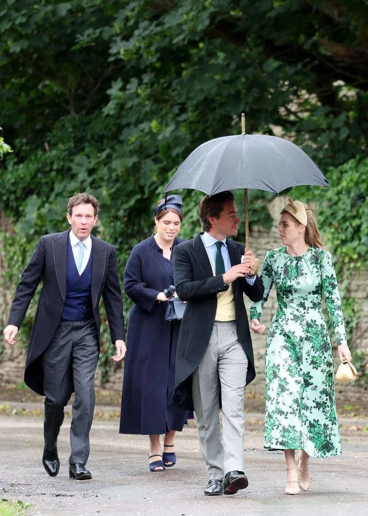 Jack Brooksbank, Princess Eugenie of York, Edoardo Mapelli Mozzi and Princess Beatrice of York walking