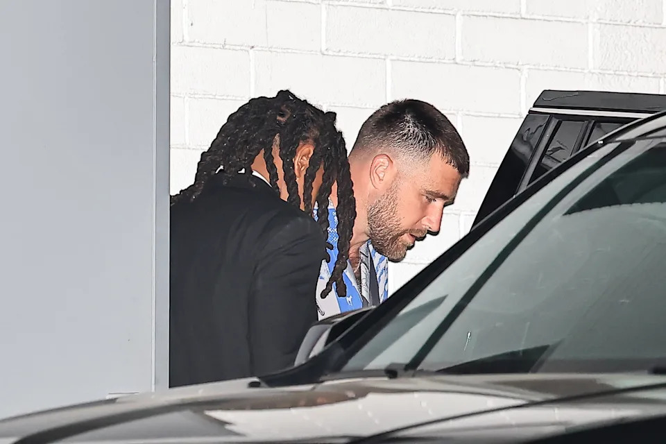 As Swift and Kelce’s wedding speculation amps up, the tight end was spotted out with friend’s Wednesday night at The Birds Street Club (as seen here). The Hollywood JR / BACKGRID