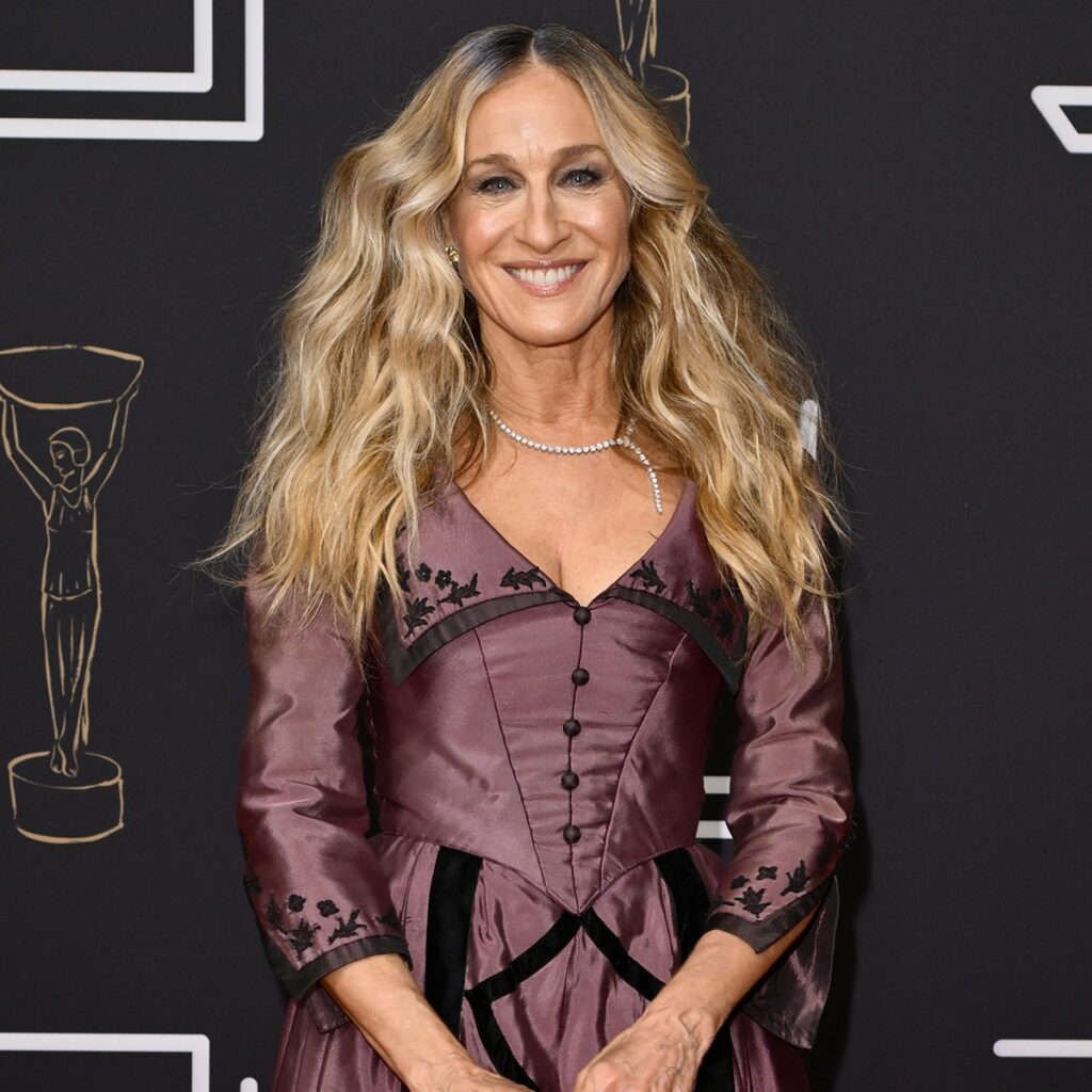 Sarah Jessica Parker Shares Rare Pictures of Twin Daughters Tabitha, Marion