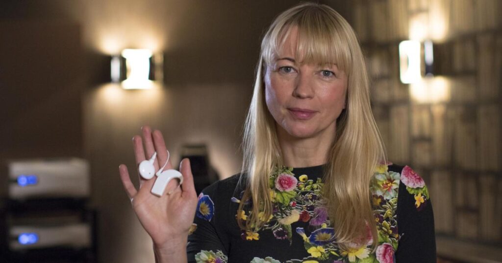Sara Cox in new venture as UK charity collapses with £430k owed