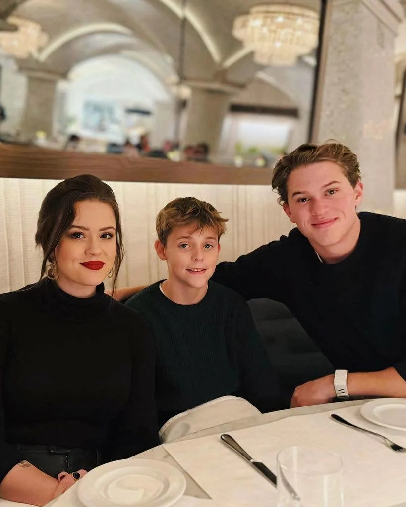 reese witherspoon 3 children