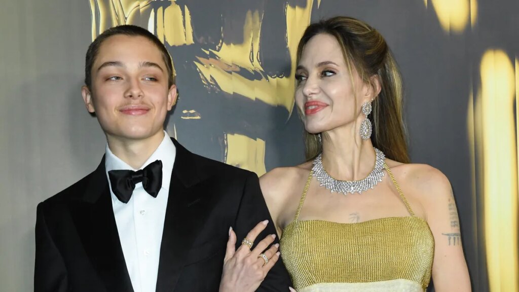 Angelina Jolie, Brad Pitt’s son Knox graduates high school Angelina Jolie, Brad Pitt's son Knox graduates high school