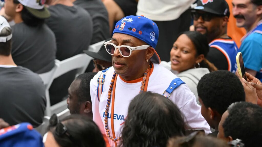 Knicks parade brings out celebs, from Spike Lee to Timothee Chalamet