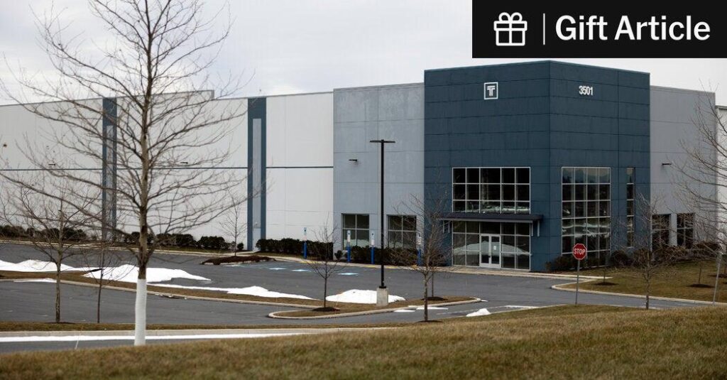 ICE Spent $700 Million on 7 Warehouses. Now It Wants to Get Rid of Them. (Gift Article)