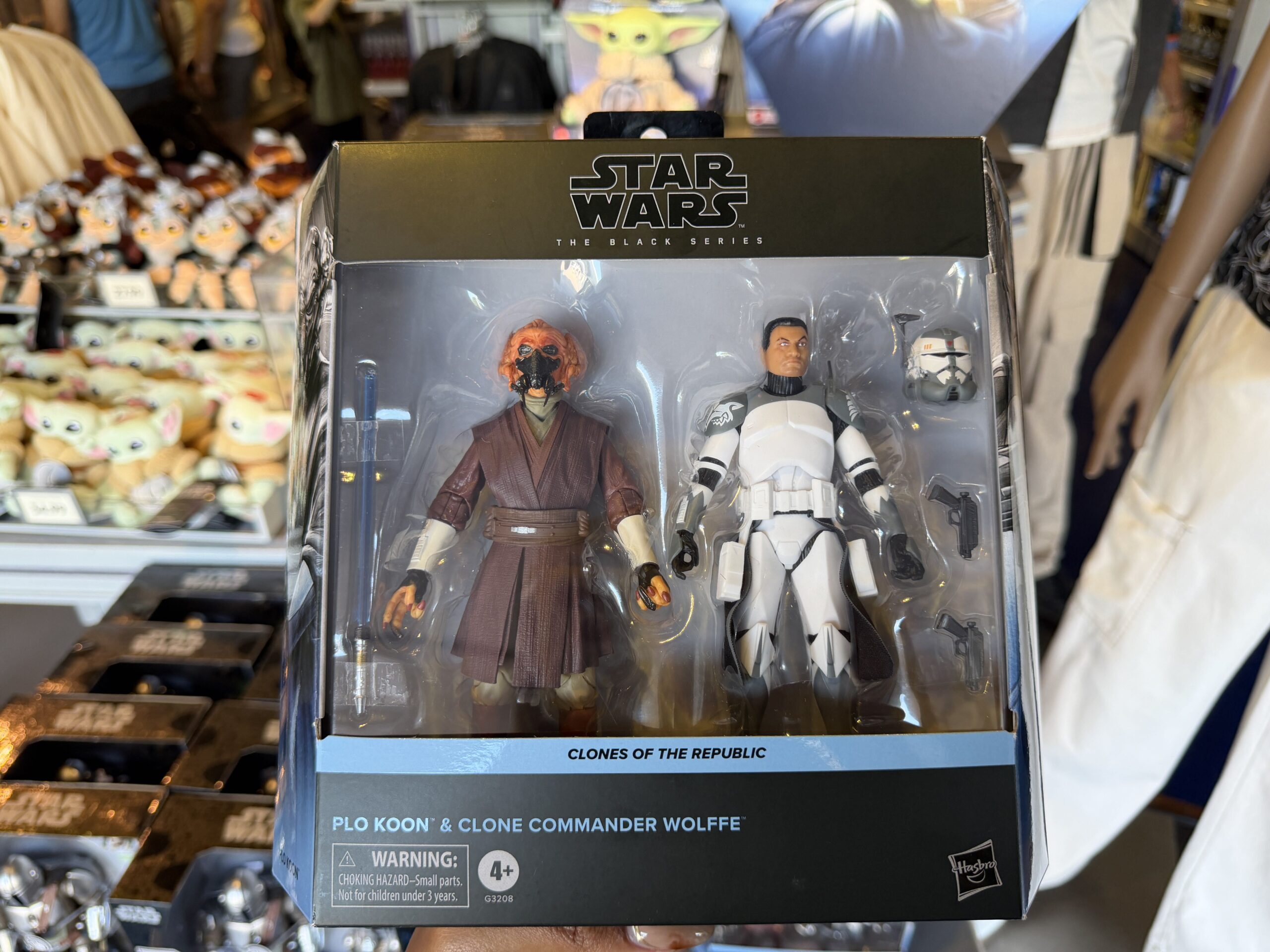 A new wave of Star Wars merchandise has arrived at Disneyland, including several graphic T-shirts, a keychain, and multiple Hasbro Black Series figures inspired by Star Wars: Attack of the Clones, The Mandalorian & Grogu, Star Tours, and more.