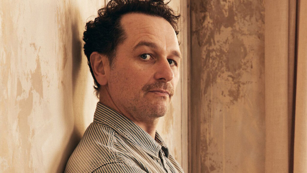 Matthew Rhys Unsuccessfully Pitched Brothers & Sisters Holiday Special Matthew Rhys tackled a thriller and a horror comedy in his latest roles.