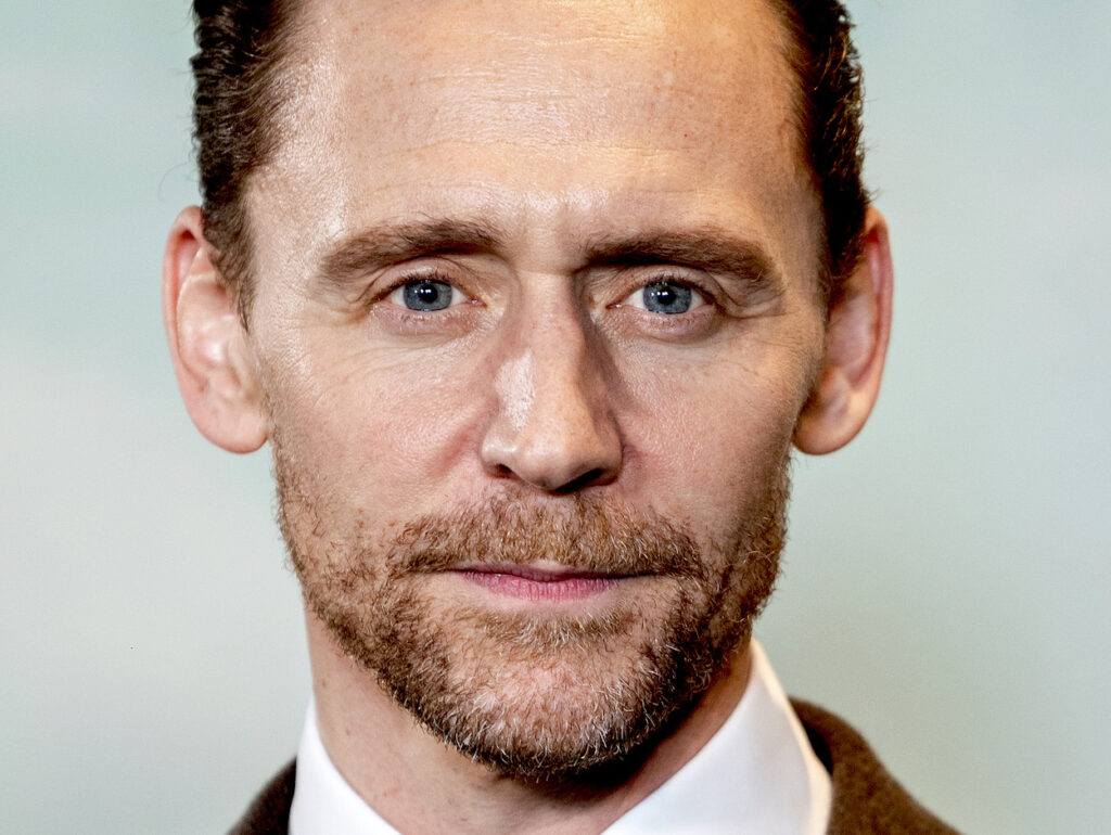 Tom Hiddleston must be stopped Tom Hiddleston must be stopped