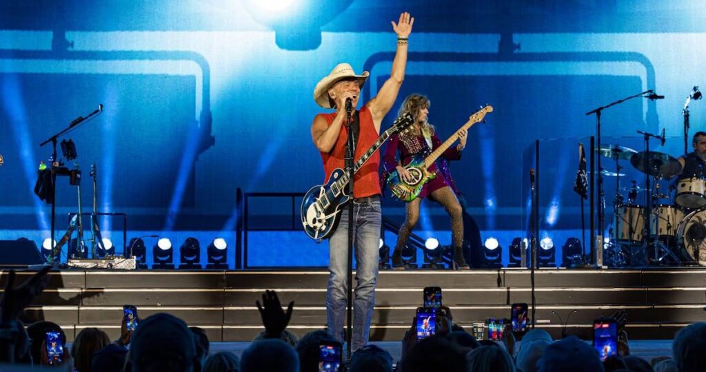 Kenny Chesney Says He Refuses To Bring Politics Onto His Stage - “I’ve never saw it to be my place to use my stage or platform, no matter where I’m playing, to tell people how to think or how to vote.”