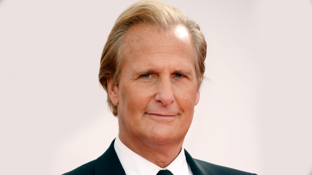 Jeff Daniels To Star Opposite Brendan Fraser In Sci-Fi Movie ‘Starman’ Jeff Daniels To Star Opposite Brendan Fraser In Sci-Fi Movie 'Starman'