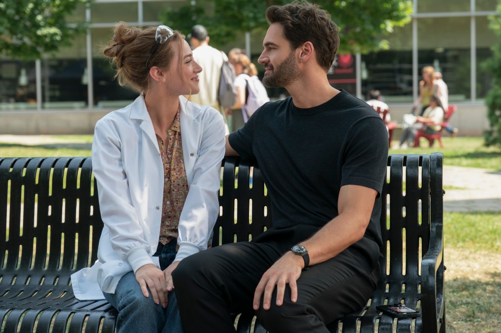 'The Love Hypothesis' Trailer: Lili Reinhart & Adam Carlsen Bond