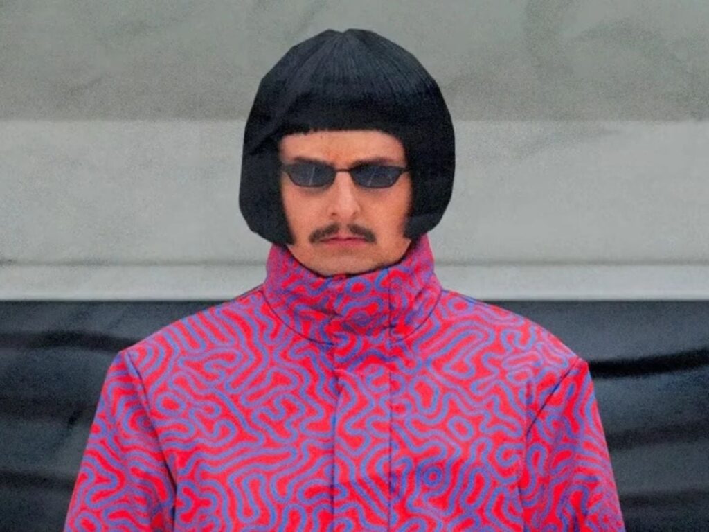 Oliver Tree dies in helicopter crash aged 32 Oliver Tree dies in helicopter crash aged 32