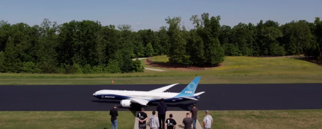 US man builds the world's biggest RC Boeing 777-9X and flies it into the sky for the first time