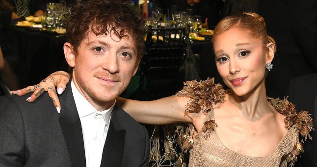 SANTA MONICA, CALIFORNIA - FEBRUARY 07: (L-R) Ethan Slater, Ariana Grande and a guest attend FIJI Water at The 30th Critics Choice Awards at Barker Hangar on February 07, 2025 in Santa Monica, California. (Photo by Alberto E. Rodriguez/Getty Images for FIJI Water)