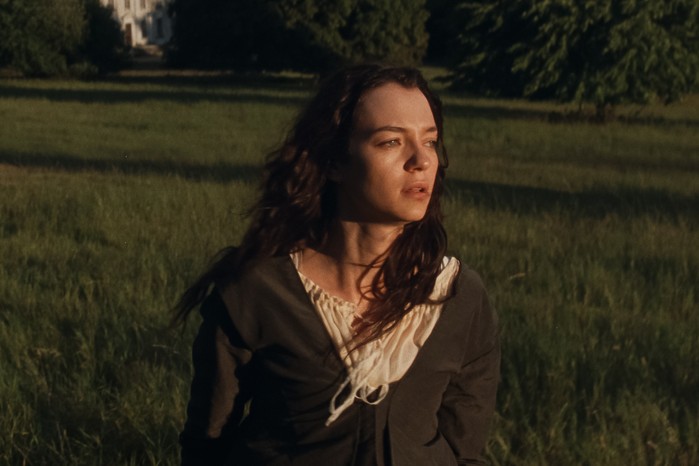Marianne Dashwood gazing into the distance.