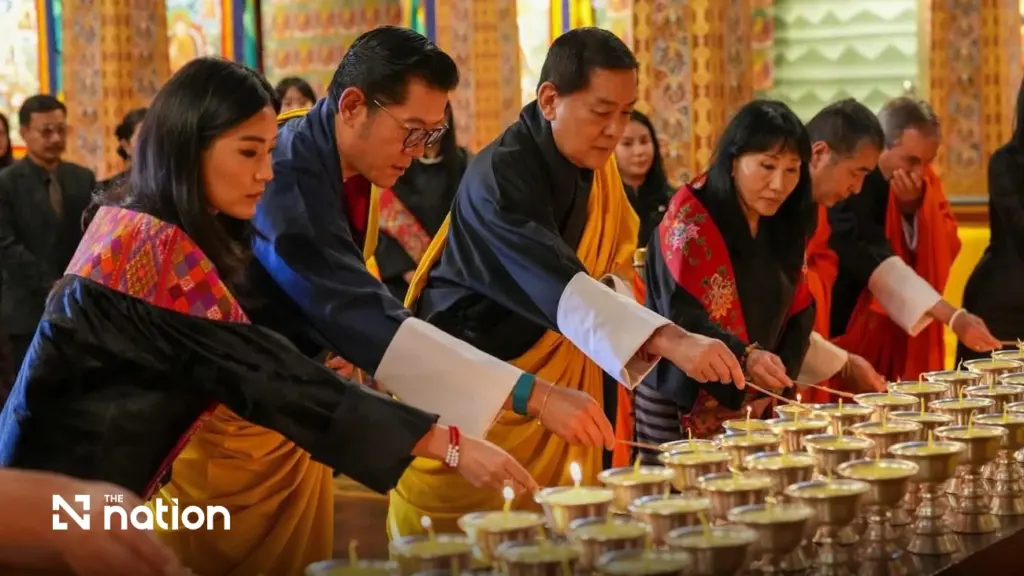 Bhutanese royal family offers 1,000 butter lamps in tribute to Princess Bajrakitiyabha nationthailand