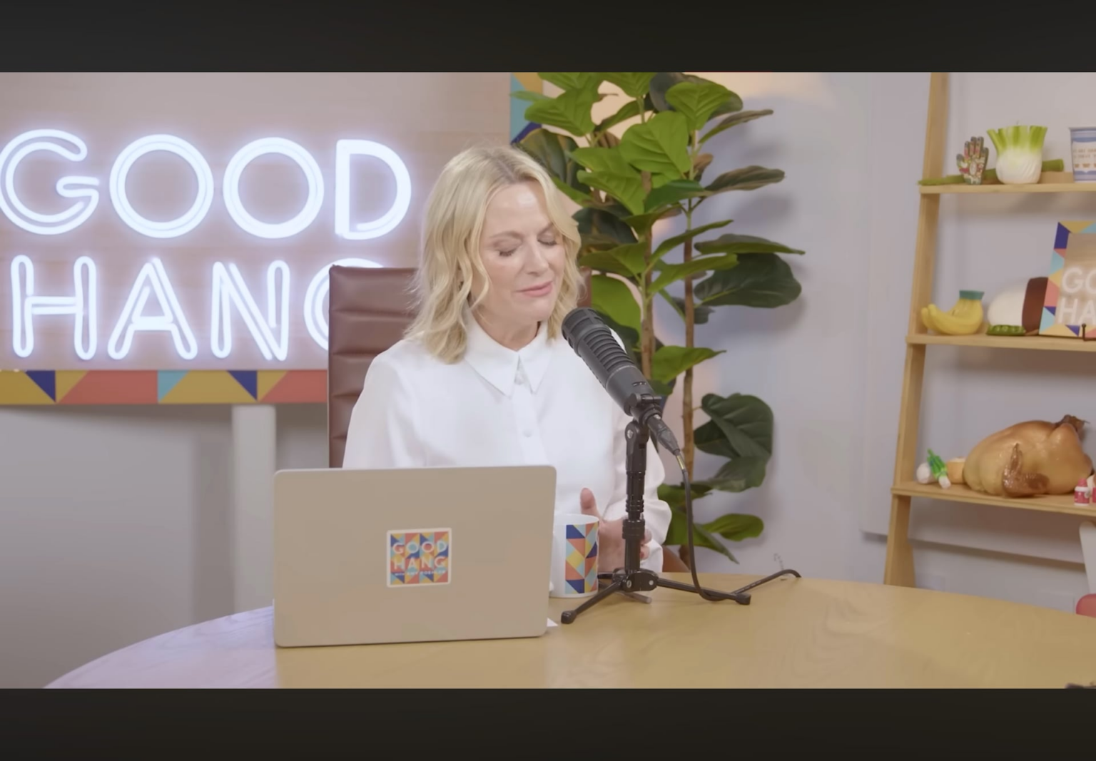 Amy Poehler asks Greta Lee if she won for ‘Past Lives’, Greta says: “No I wasn’t even nominated in the end, but you know no one even knows that, so I just pretend. Just pretend, I’m like ‘yeah’”