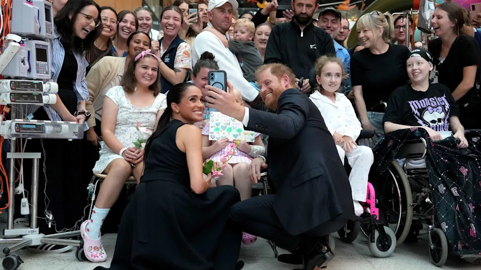 Meghan Markle and Prince Harry Kick off Splashy Australian Tour