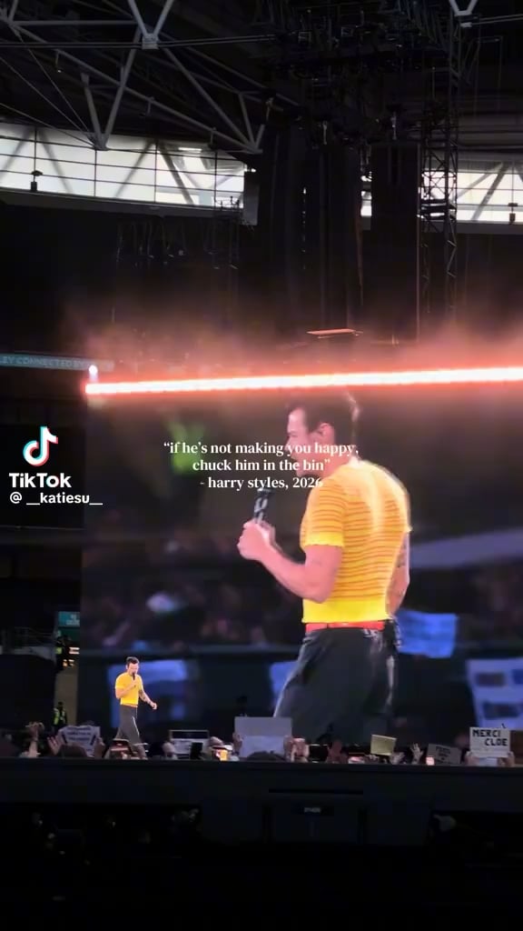 “If he’s not making you happy, chuck him in the bin” Harry Styles night two in London (June 13, 2026)