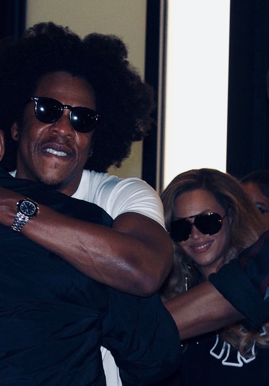 Beyonce leaves Roc Nation offices with Jay Z