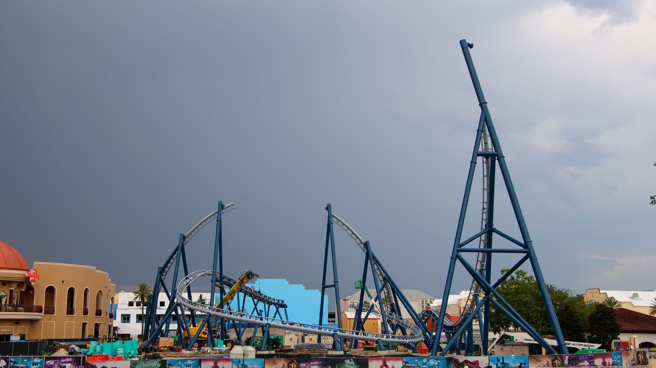 In addition to the railings, bio also captured an image of the overbank curve, which is almost completed. It appears to just be missing the middle section.