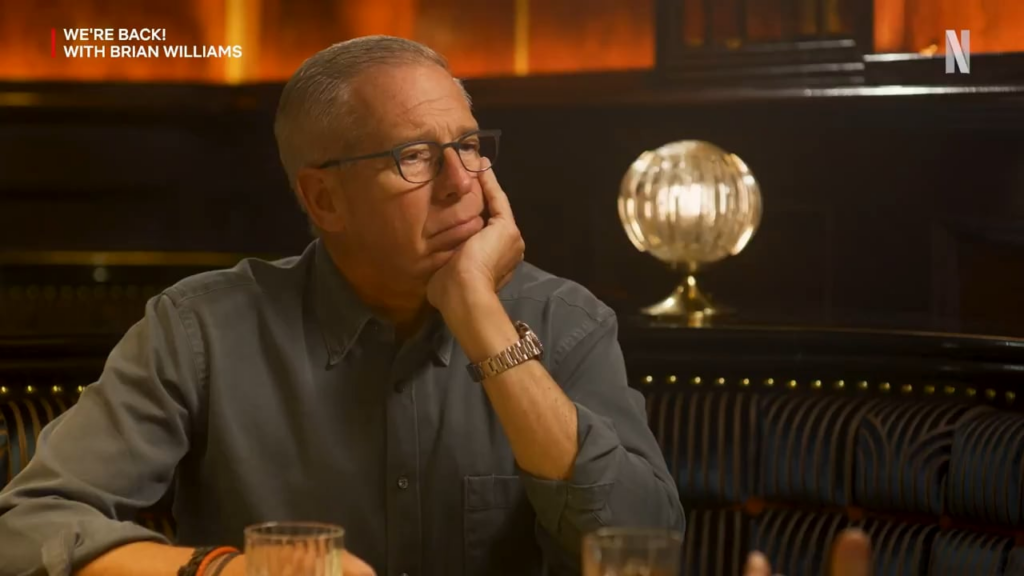 Tom Hanks explains the challenges of his body transformation for 'Cast Away' and the film's production schedule (role for which he got a 'Best Actor' nomination at the Oscars