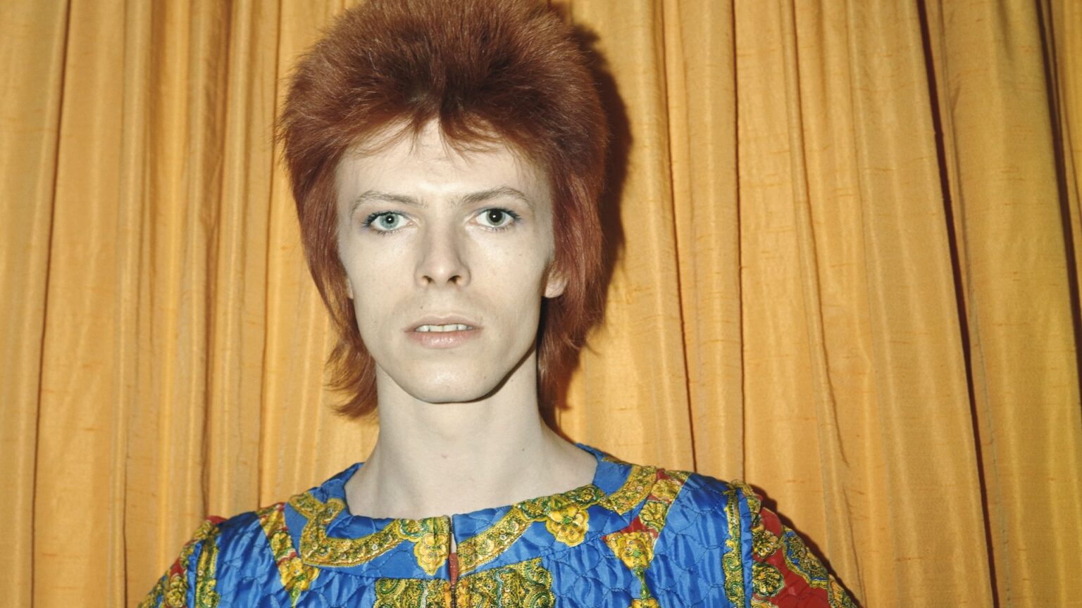 David Bowie in a New York City hotel room in 1973