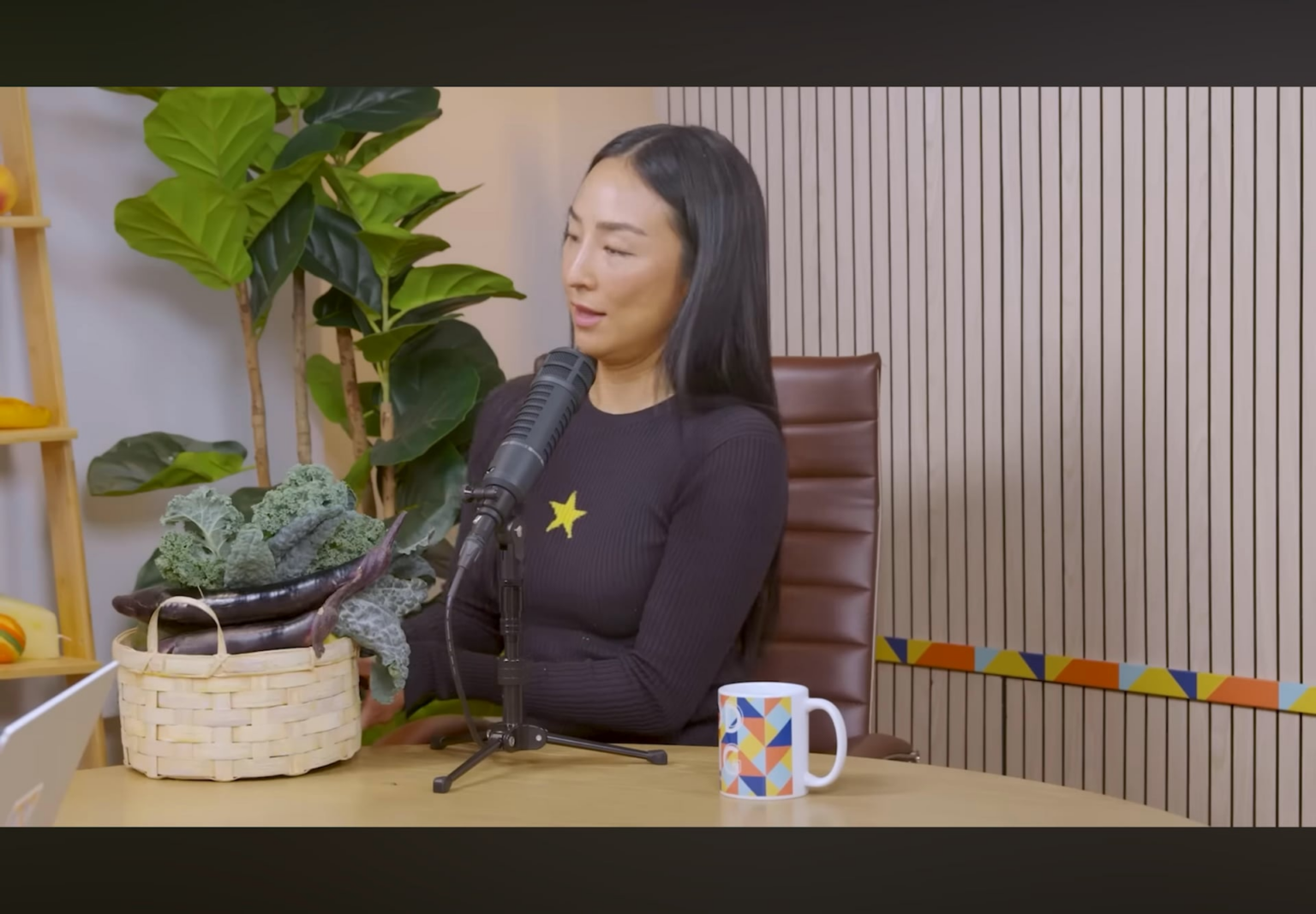 Greta Lee brings Amy Poehler eggplants from her garden and learns Amy doesn’t like eggplants