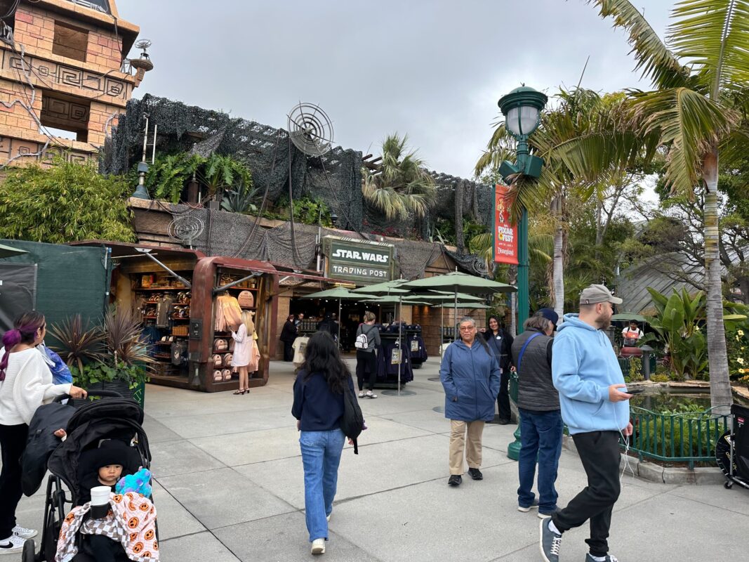 Entrance to Star Wars Trading Post in Downtown Disney.