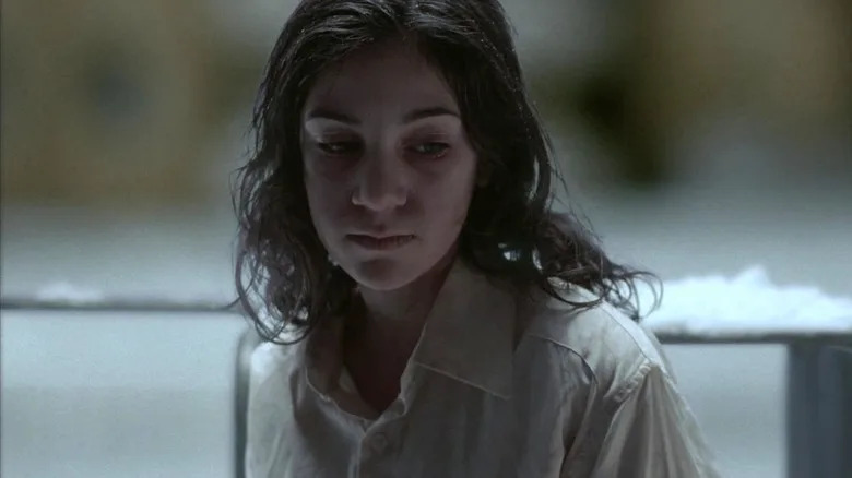 Eli looking down in Let the Right One In