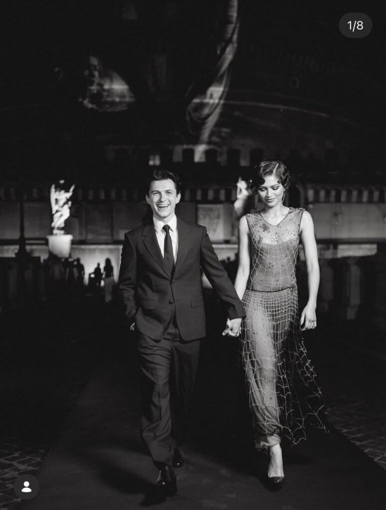 Tom holland shares pictures with zendaya on his ig. 🥺