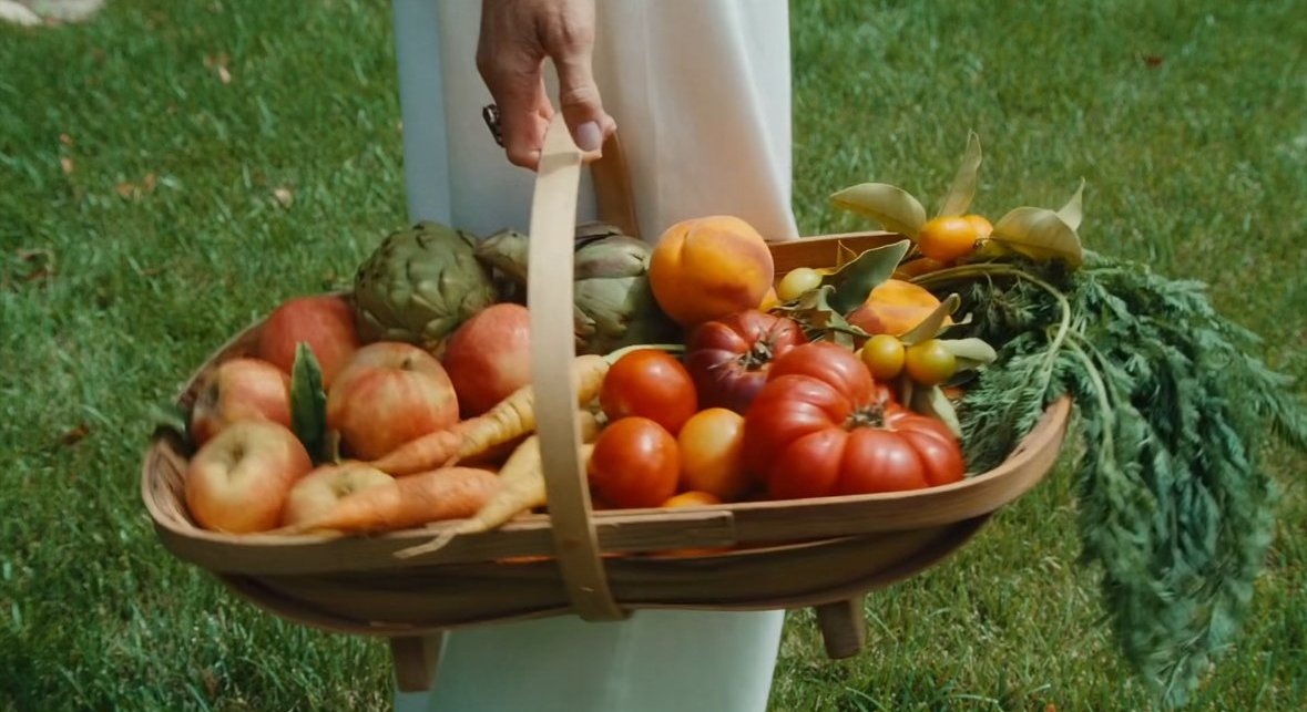 Fruit basket