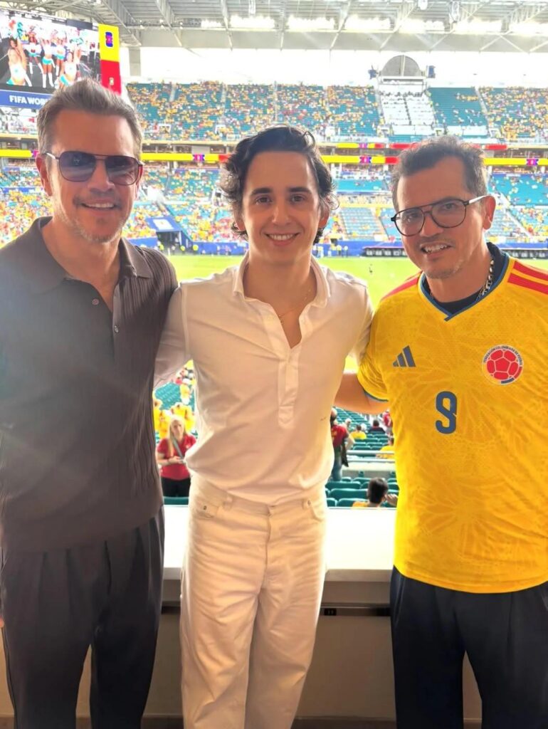Marcello Hernández with Matt Damon and John Leguizamo at Colombia vs Portugal