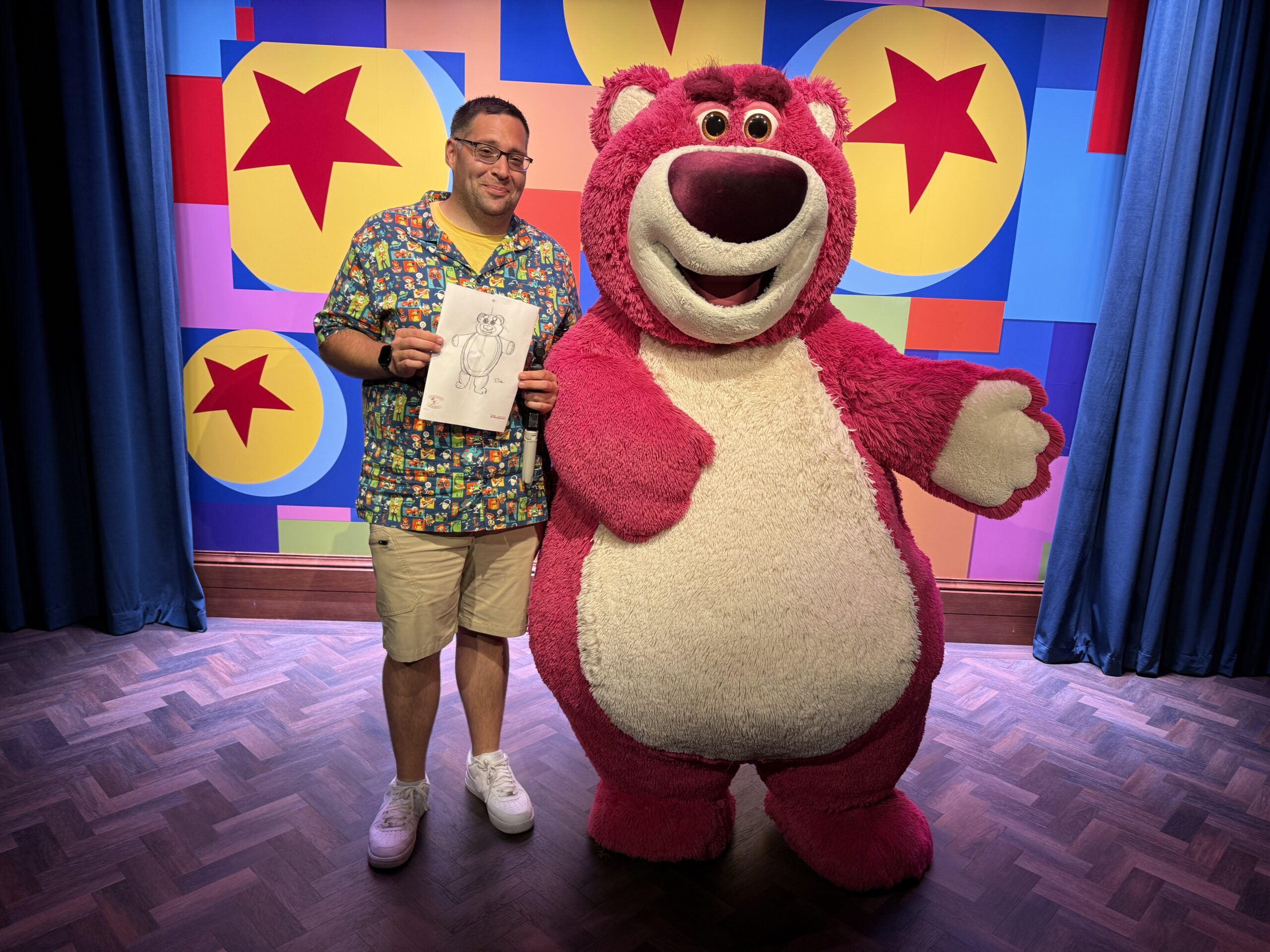 Hong Kong Disneyland has debuted a new Draw & Meet experience at their Animation Academy attraction for Pixar Summer Fest.