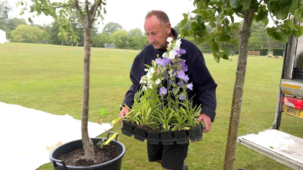 Charity’s sustainability message at royal flower show BBC